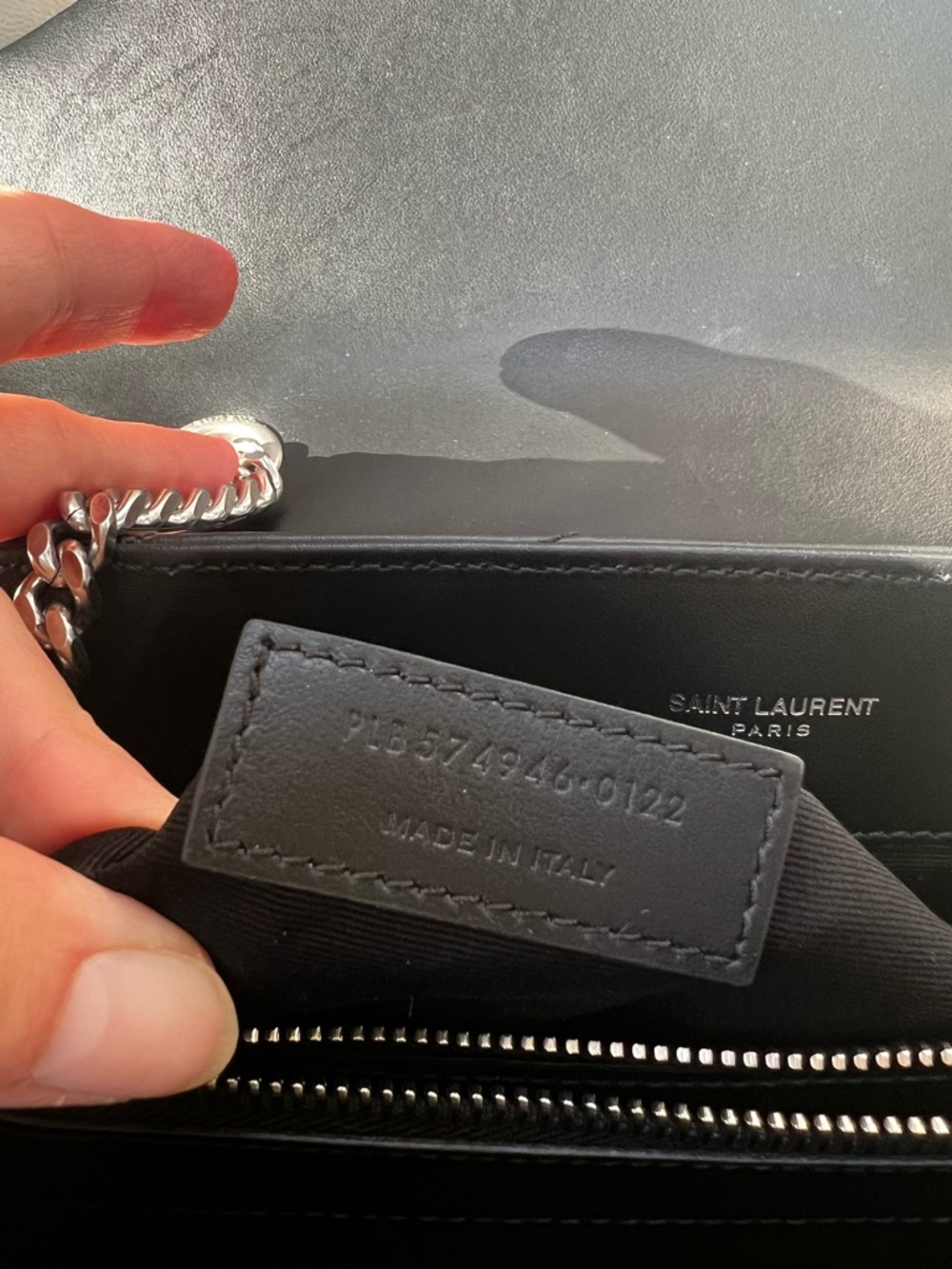 New Saint Laurent Black Leather Shoulder Bag LouLou - Picture 11 of 15